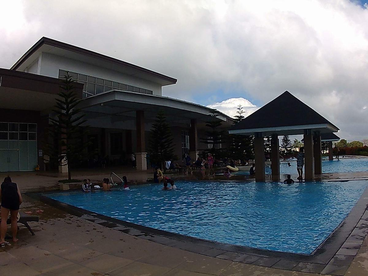 Holy Family At Wind Residences,tagaytay Apartment Tagaytay City